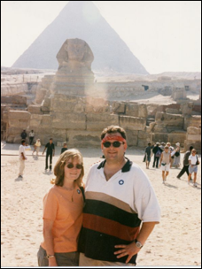 Señor Summers and his wife during his trip to Egypt. The sphinx no habla español! 