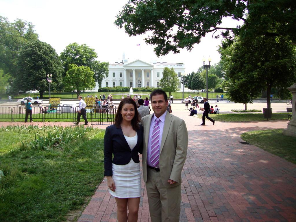 Former Green Dream CEO Hillary Sadler with marketing teacher Greg Perry in front of the White House.  Photo courtesy of Greg Perry.