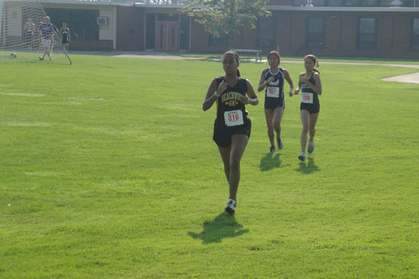 Cross Country Team Strives to Outpace Opponents