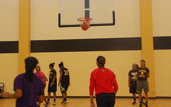 Girls Basketball Team Pushes for Valentines Day Victory Against Laurel