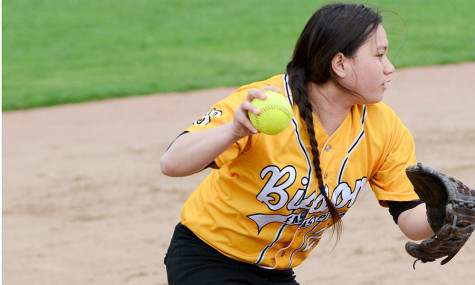 Softball Team Gains Focus Under New Coaching Staff