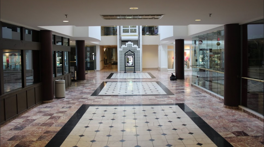 The interior halls of La Place were empty on a recent Saturday evening. 