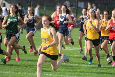 Sophomore Leah Roter Advances to State Cross Country Meet