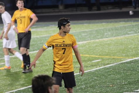Junior Asaf Roth scored three of the four Bison points against Maplewood. Photo by Livi Eppell.