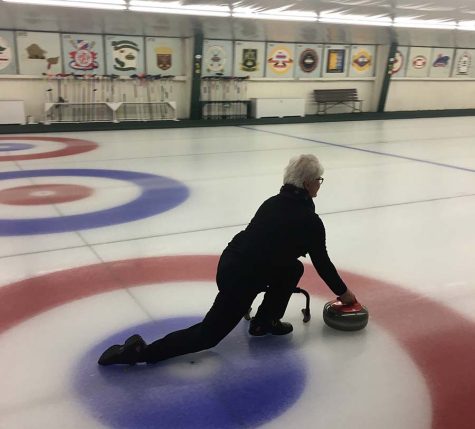 Dudley demonstrates the proper throwing stance.