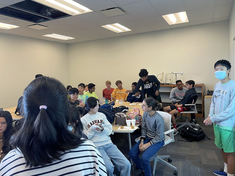 Over+40+students+attended+the+first+Asian+affinity+club+meeting+in+the+library+classroom+on+Sept.+13.