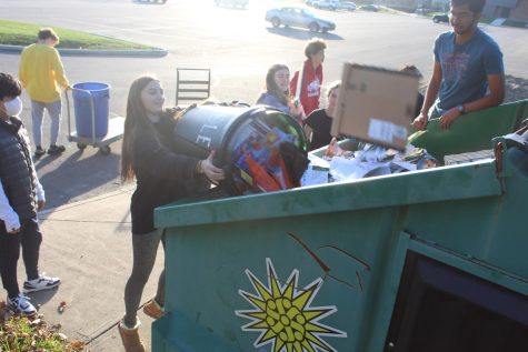 Ecology Club to Distribute New Recycling Bins