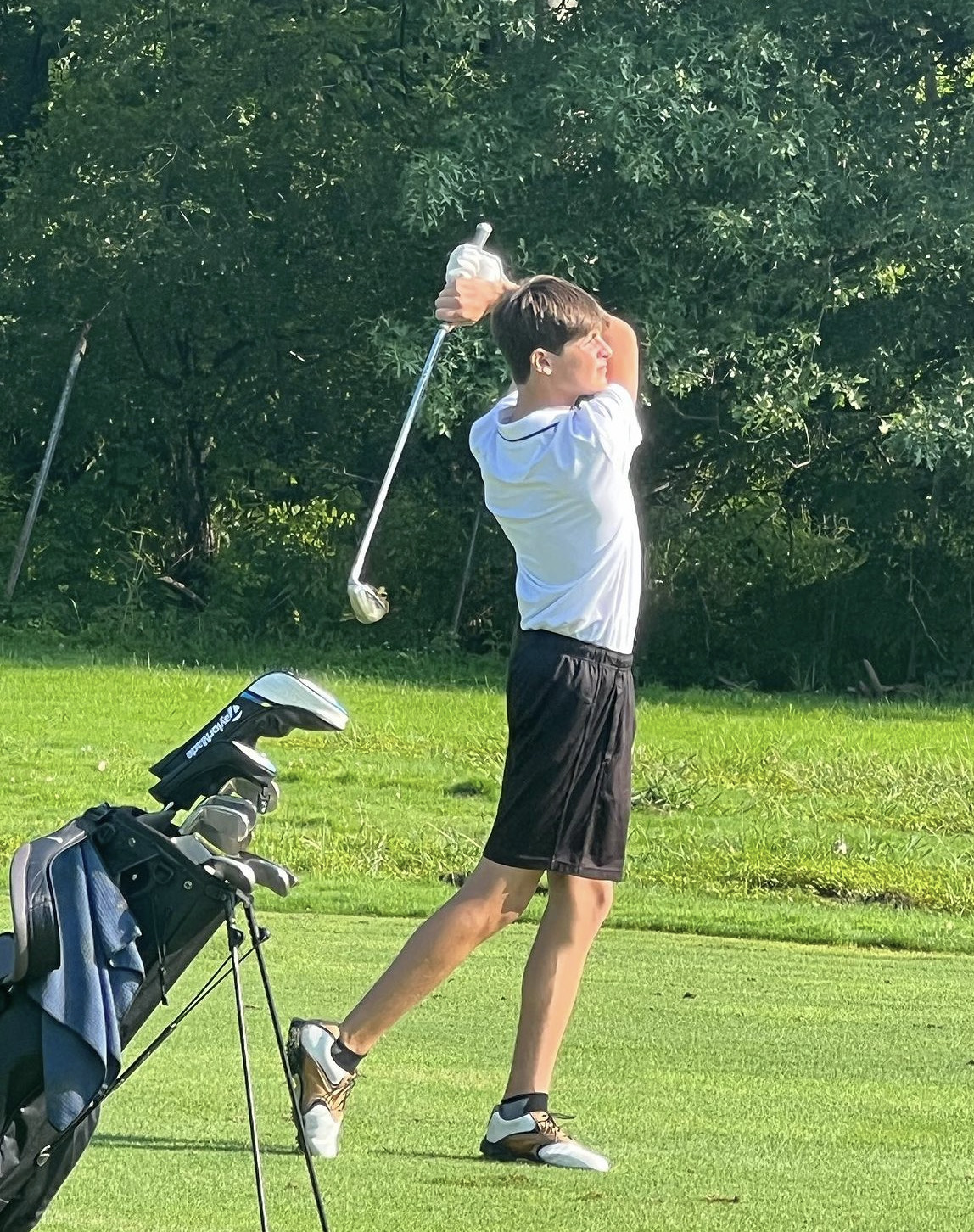Co-Captain Gavi Lappen cut his score from 85 last year to 80 this season. 