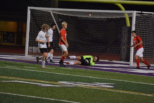 Rosenblitt makes a spectacular save late in the 2nd half with the game tied at 2-2.